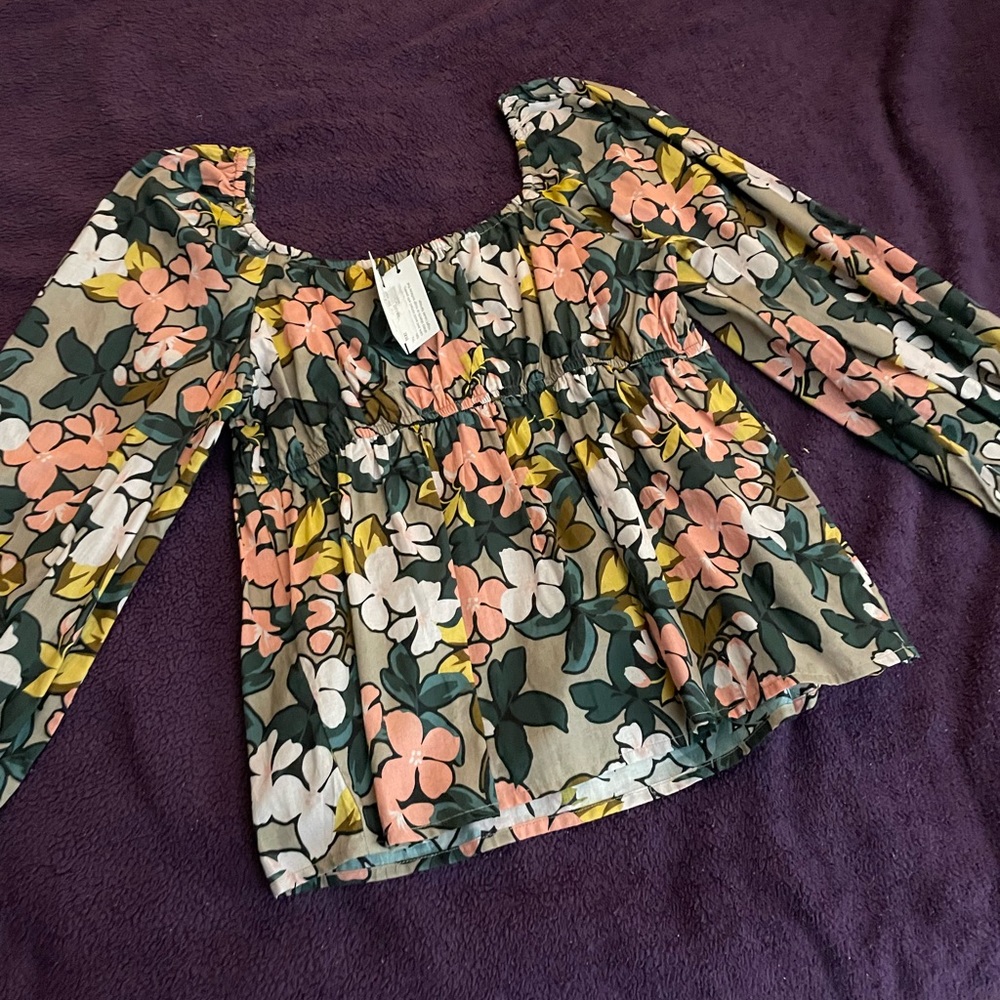NWT Velvet by Graham & Spencer top.